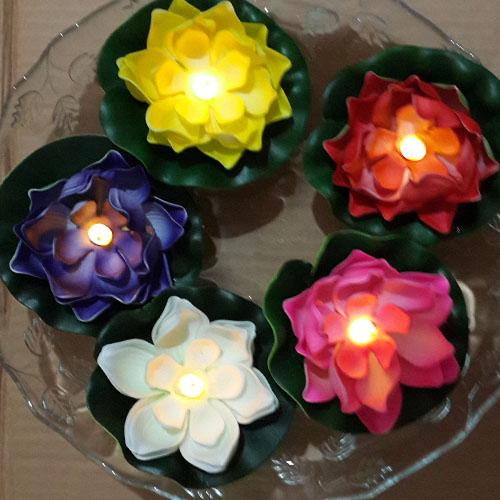 Nilufer Suda Yuzen Led Mum 16 86 Tl Kdv