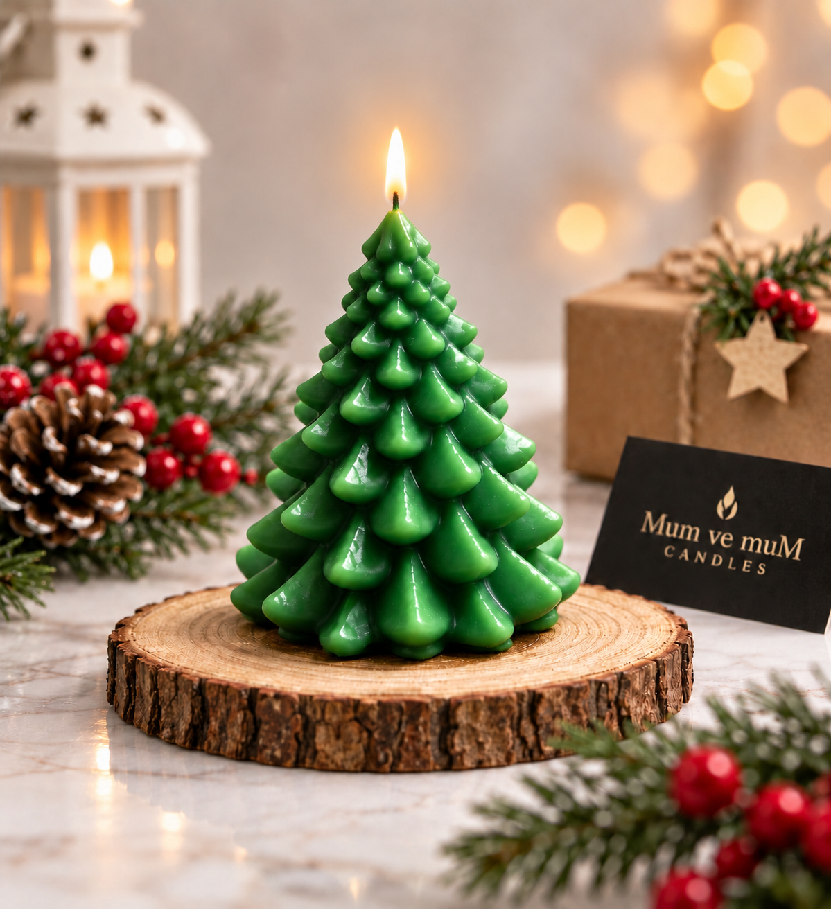 Toptan 24 Adet Büyük Boy Çam Ağacı Yılbaşı Mumu 8 × 9 cm